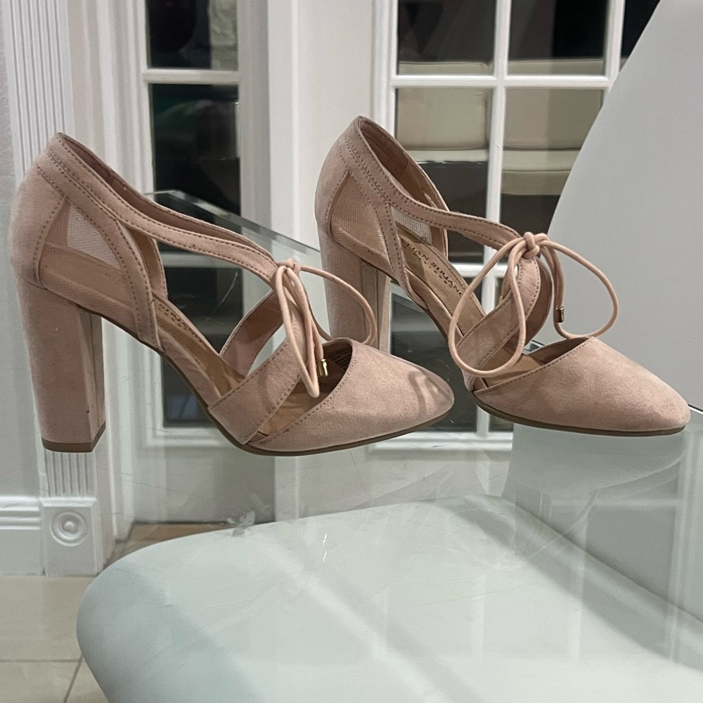 Christian Siriano Women's Kami Ghillie Blush Pink Block Heel Shoes size 5.5